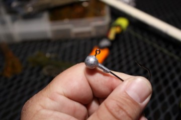 Jig head for tube fishing